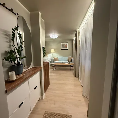 Апартаменти New Modern Near Tram Fantoft *